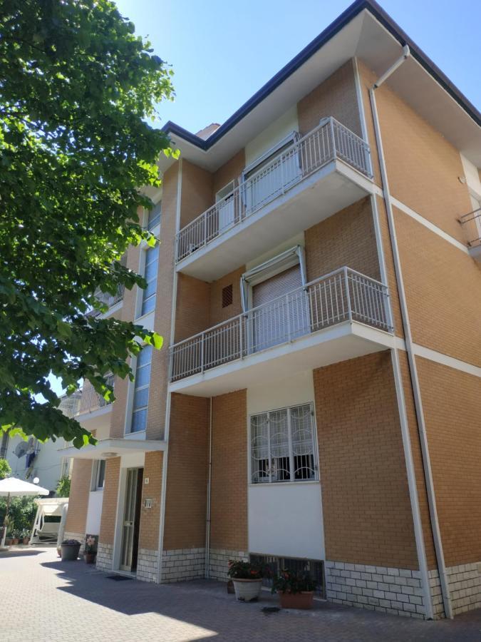 Appartamenti Le 4 Sorelle Rimini Dış mekan fotoğraf